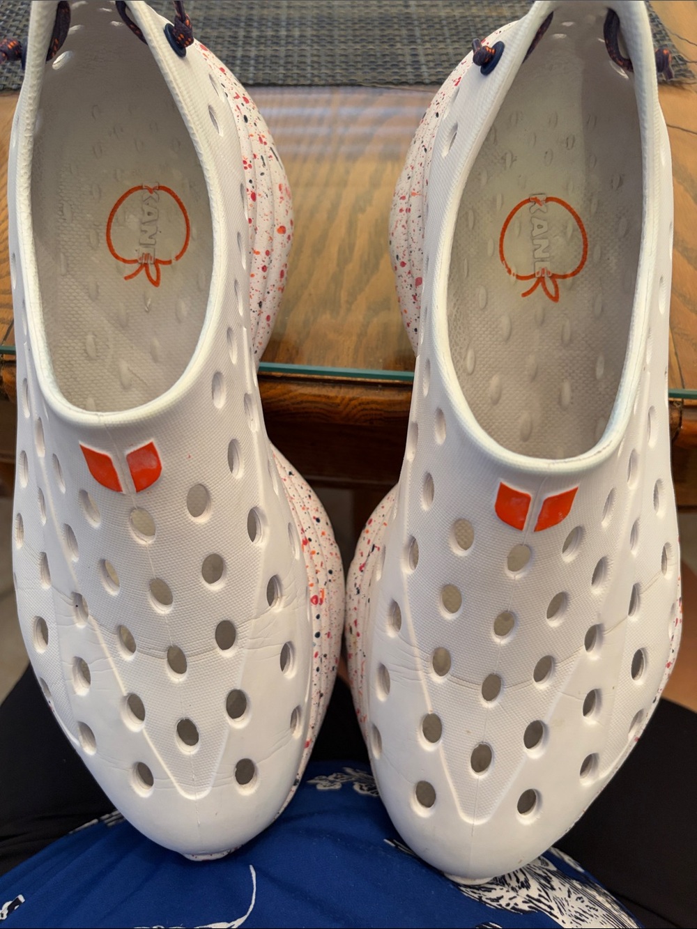 Kane Revive Active Recovery Shoes White Electric Orange Speckled Size Mens 11